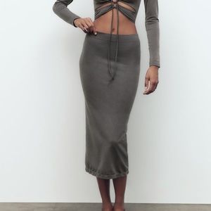 ZARA Grey seamless skirt